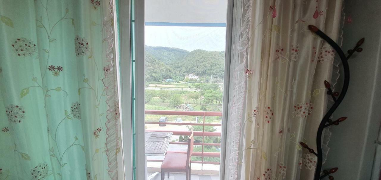 Gangchon Beautiful Pension Chuncheon Exterior foto